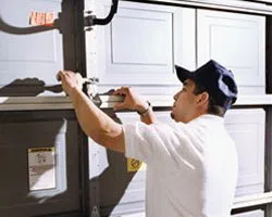 Garage Door Solution Service Detroit, MI 248-537-2317 - rep-gdr-16m